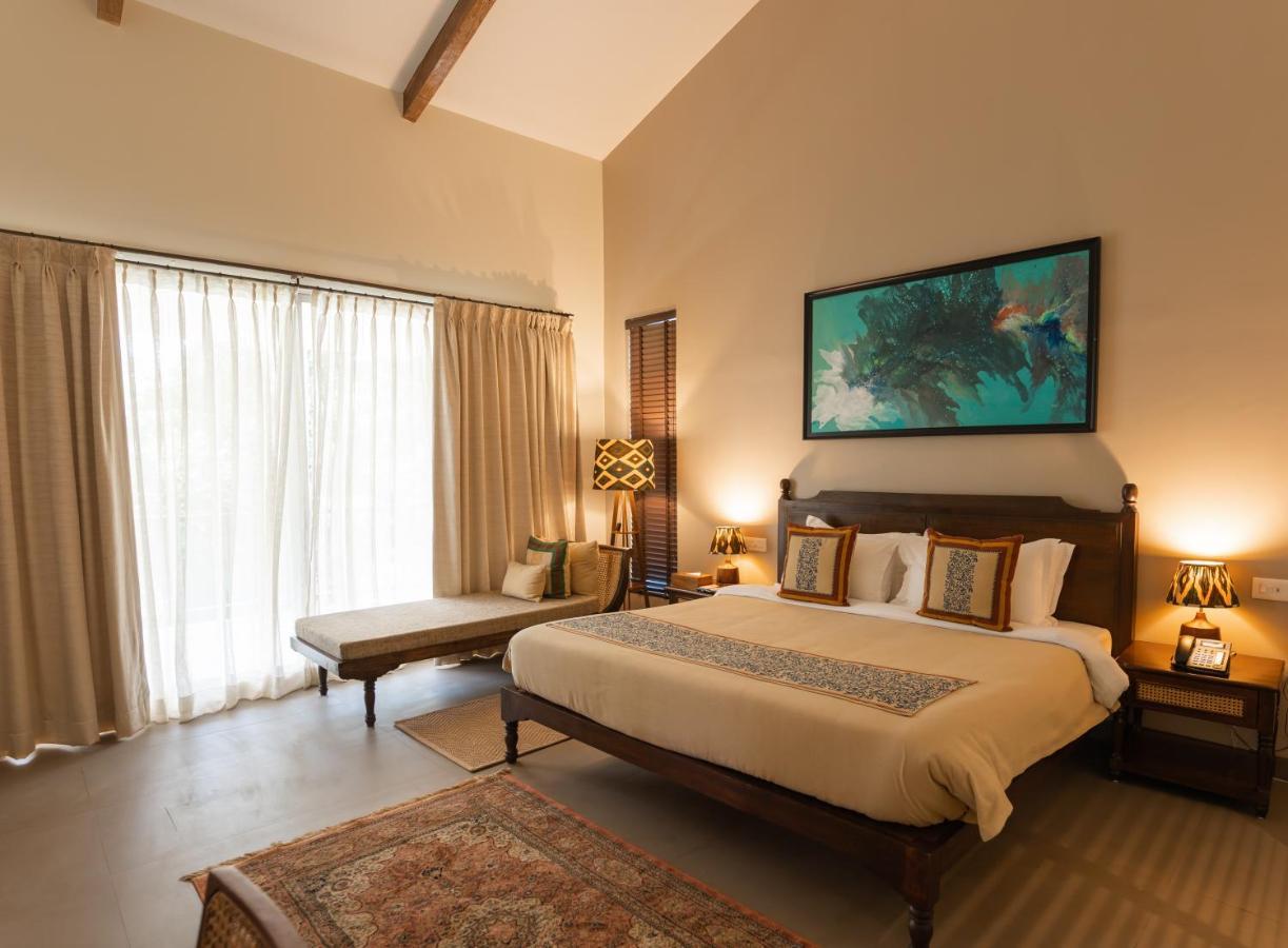 Oleander Farms, Karjat Hotell Exteriör bild