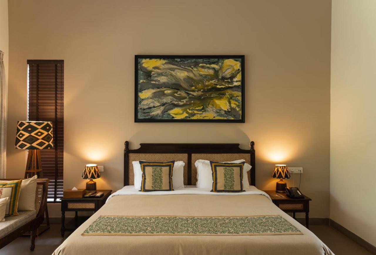 Oleander Farms, Karjat Hotell Exteriör bild