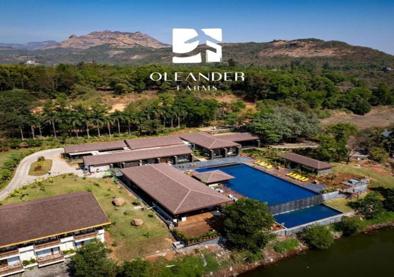 Oleander Farms, Karjat Hotell Exteriör bild